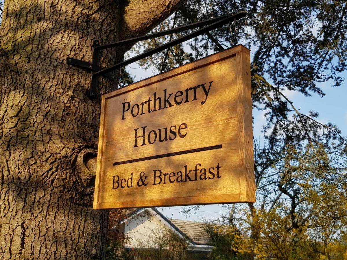Porthkerry House Bed And Breakfast Little Budworth Buitenkant foto